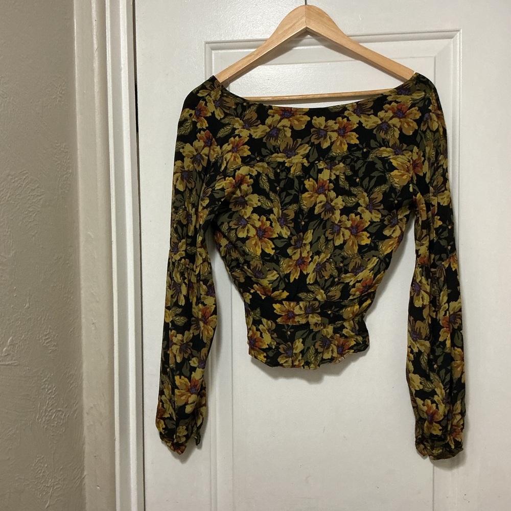 Free People Ariana Floral Crop top features long Size 4 Great conditions - Picture 6 of 7